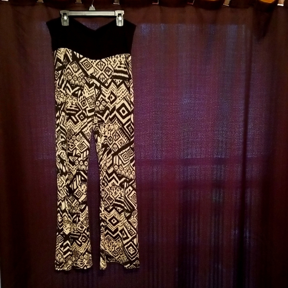 Multi colored high waisted Pants in excellent condition